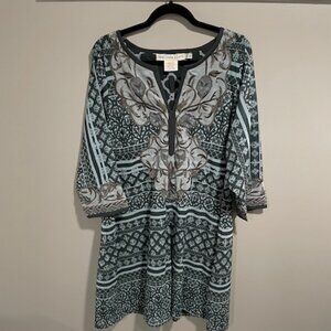 Gretchen Scott- Multi Muted Colors Blue/Cream- 3/4 sleeve (Goddess)